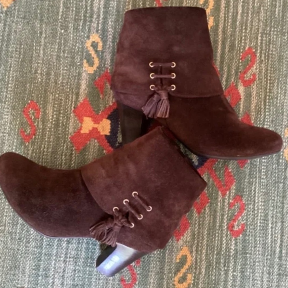 Van Eli Brown Suede Boots